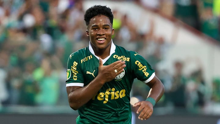 Endrick irá deixar o Palmeiras em julho, quando completa 18 anos Endrick irá deixar o Palmeiras em julho, quando completa 18 anos