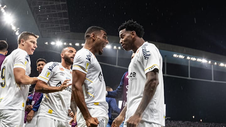 Santos estreia na Série B 