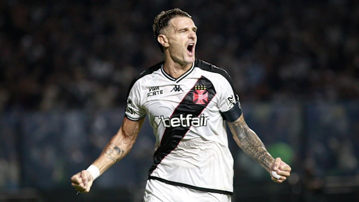 Vegetti deixou a sua marca, mais uma vez