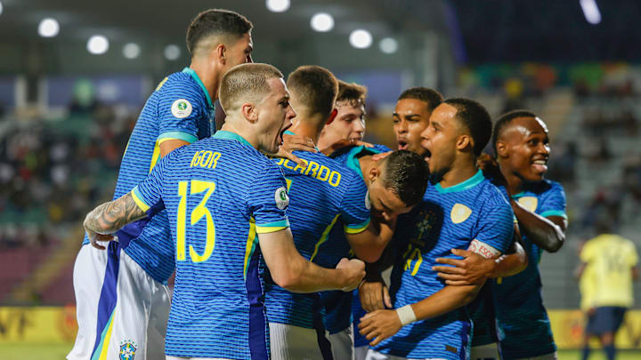 Brasil venceu apenas dois dos seis jogos que disputou até agora no torneio