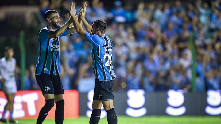 Wagner Leonardo e Arthur são baixas confirmadas no Grêmio