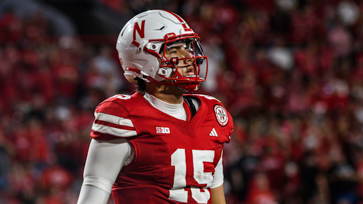 Dylan Raiola walks onto the field for the fourth quarter. 