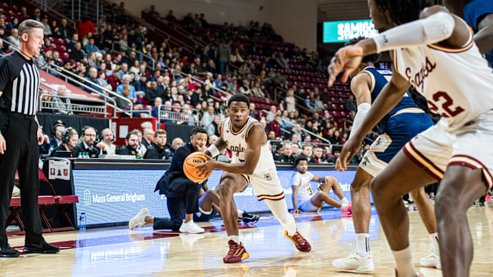 Boston College's Fred Payne looks to pass to a teammate in the first half of Saturday's game against Georgia Tech.