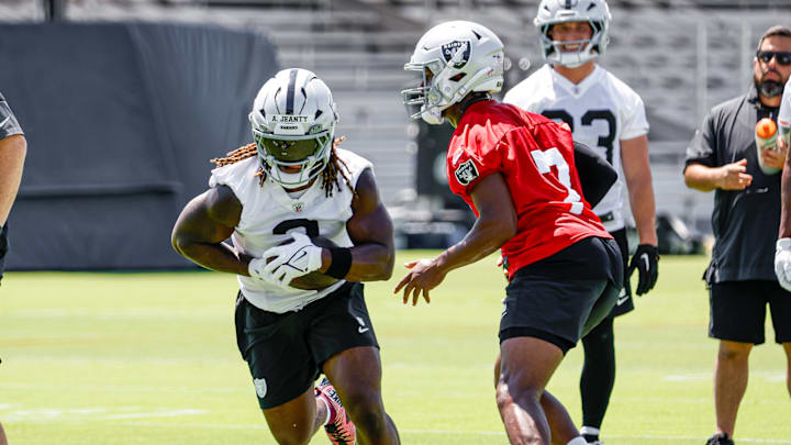 Las Vegas Raiders RB Ashton Jeanty, QB Geno Smith
