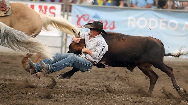 Steer wrestler Tucker Allen, of Oak View, Calif.