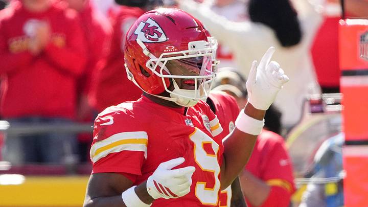 Wide receiver Juju Smith-Schuster reunites with offensive coordinator Matt Nagy on the Giants.