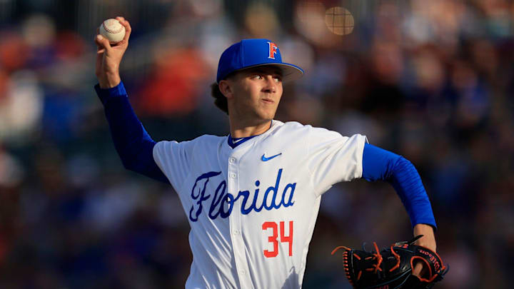 Florida pitcher Alex Philpott (34) pitches during the first inning of an NCAA baseball matchup at 121 Financial Ballpark in Jacksonville, Fla. Florida State defeated Florida 14-3.