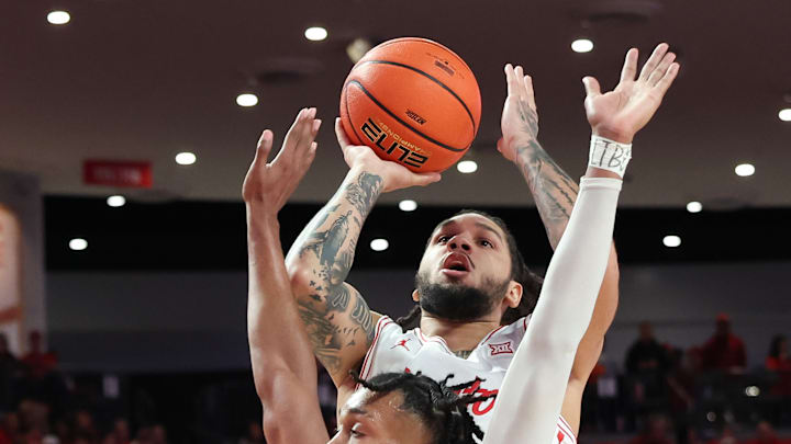 Houston's Emanuel Sharp releases a shot