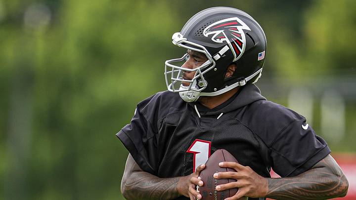 Atlanta Falcons quarterback Tua Tagovailoa 