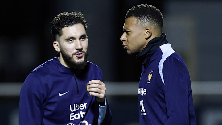 Rayan Cherki et Kylian Mbappé - équipe de France