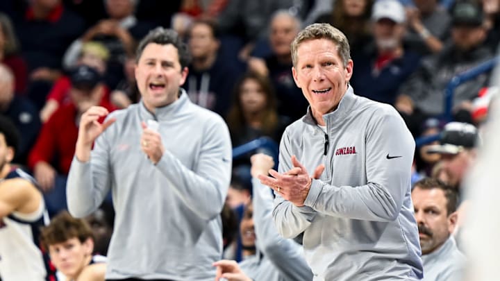 Gonzaga Bulldogs head coach Mark Few (right) and assistant coach Brian Michaelson (left). 