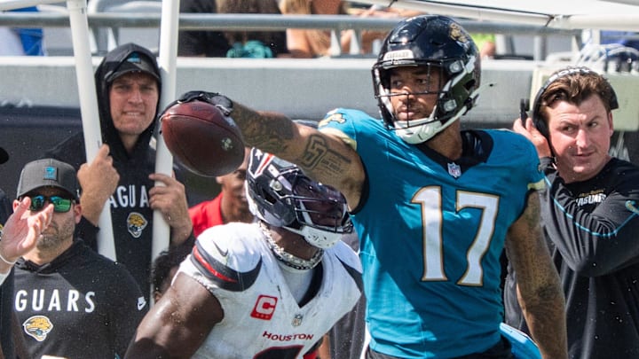 Jacksonville Jaguars wide receiver Tim Patrick (17) signals a first down during the third quarter between the Houston Texans and the Jacksonville Jaguars Sunday September 21, 2025 at EverBank Stadium in Jacksonville, Fla. The Jaguars defeated the Texans 17-10. 