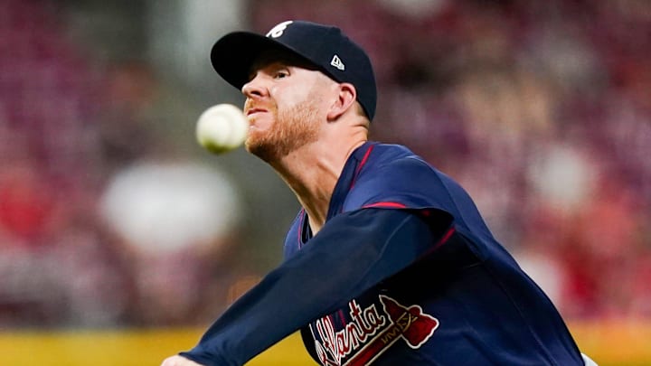 Braves shuffle bullpen again to bring back key lefty Braves shuffle bullpen again to bring back key lefty