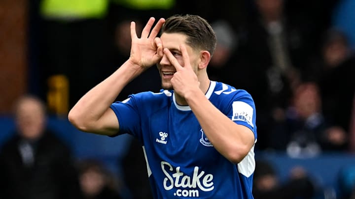 Tarkowski celebrates scoring the winner vs Arsenal in the 22/23 season 