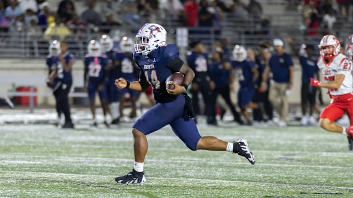 Atascocita's Cardae Mack runs with the ball in a 52-33 win against Katy on September 5, 2025.