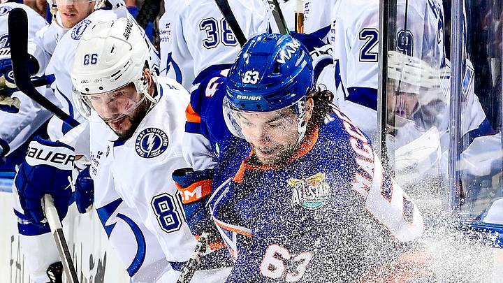 Tampa Bay Lightning v New York Islanders Tampa Bay Lightning v New York Islanders