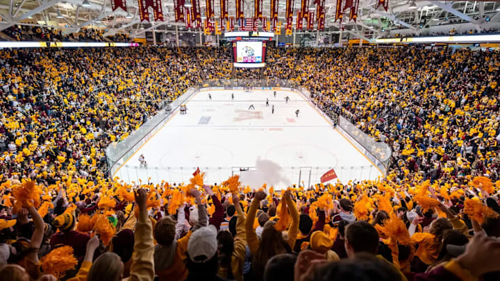 Gophers fans at 3M Arena at Mariucci Gophers fans at 3M Arena at Mariucci
