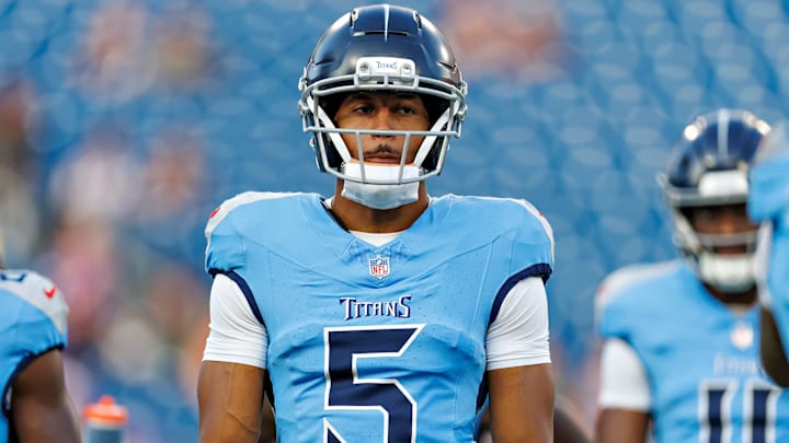 Tennessee Titans receiver Elic Ayomanor