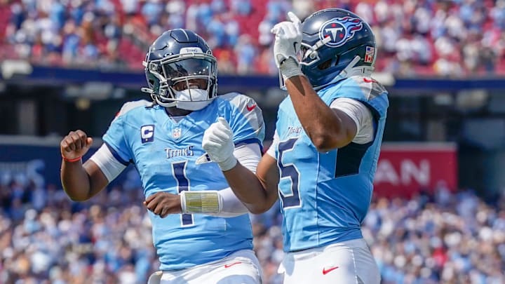 Tennessee Titans rookies Cam Ward and Elic Ayomanor Tennessee Titans rookies Cam Ward and Elic Ayomanor