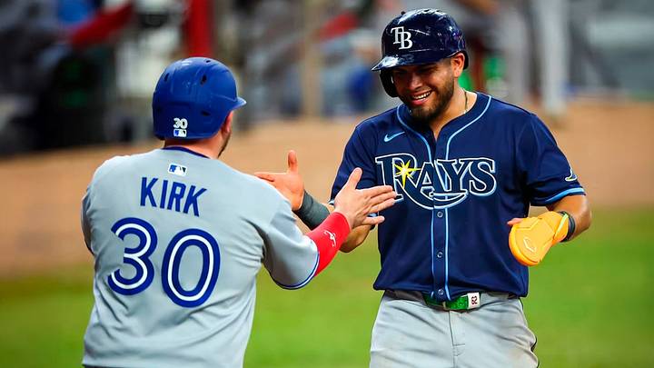 Alejandro Kirk y Jonathan Aranda aprendieron a jugar beisbol juntos en Tijuana Alejandro Kirk y Jonathan Aranda aprendieron a jugar beisbol juntos en Tijuana