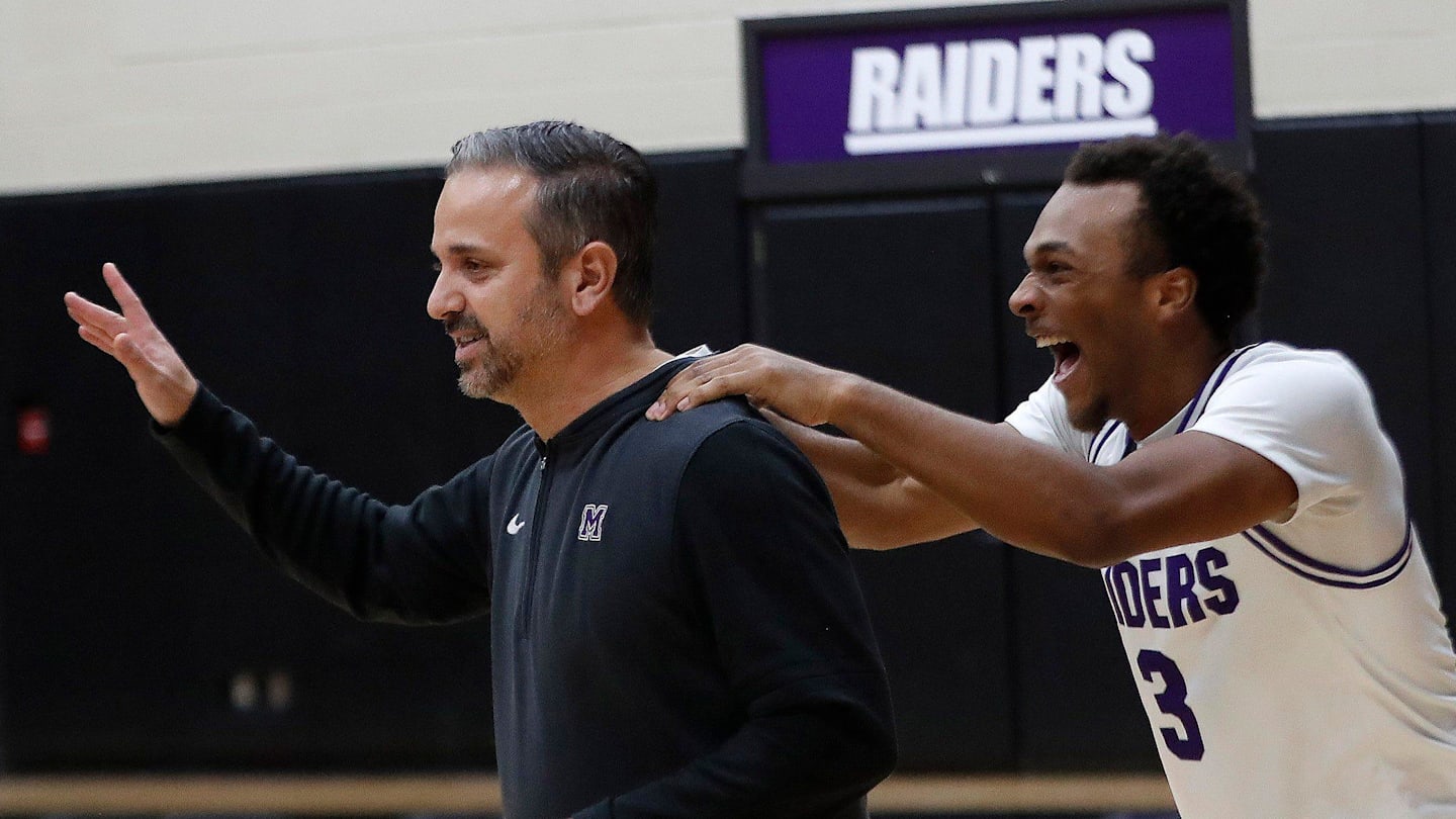 Cincinnati Bearcats Basketball Reportedly Adding Successful DIII Coach to Jerrod Calhoun's Staff
