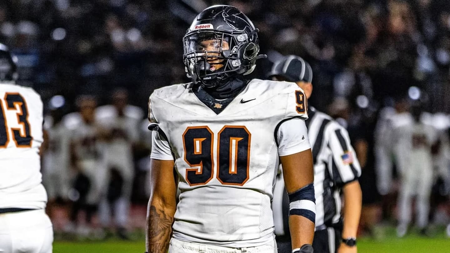 Ole Miss Rebels Lock In Visit With Nation's No. 1 Recruit, Georgia Bulldogs Target