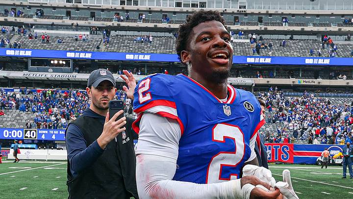 Oct 4, 2026; East Rutherford, New Jersey, USA; New York Giants cornerback Deonte Banks (2) celebrates after the game against the Arizona Cardinals at MetLife Stadium. Oct 4, 2026; East Rutherford, New Jersey, USA; New York Giants cornerback Deonte Banks (2) celebrates after the game against the Arizona Cardinals at MetLife Stadium.
