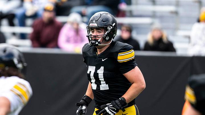 Iowa offensive lineman Jack Dotzler (71) warms up during the Hawkeyes' final spring NCAA football practice, Saturday, April 22, 2023, at Kinnick Stadium in Iowa City, Iowa.
230422 Iowa Spring Fb 048 Jpg Iowa offensive lineman Jack Dotzler (71) warms up during the Hawkeyes' final spring NCAA football practice, Saturday, April 22, 2023, at Kinnick Stadium in Iowa City, Iowa.
230422 Iowa Spring Fb 048 Jpg