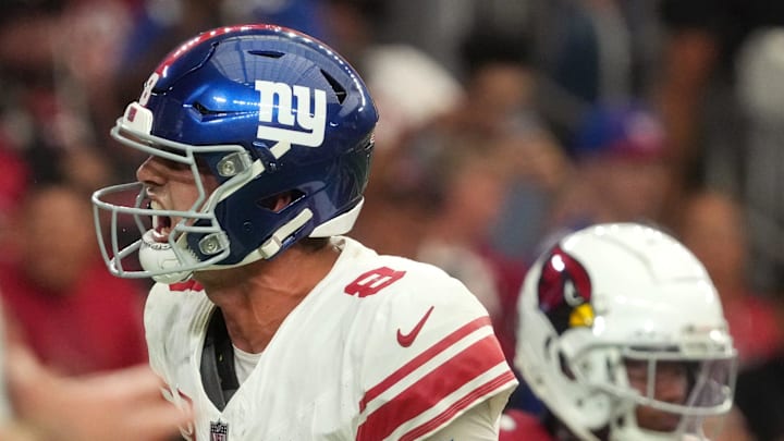 New York Giants quarterback Daniel Jones (8) celebrates during their 31-28 win over the Arizona