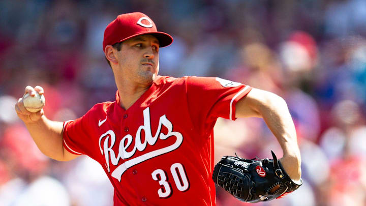 Cincinnati Reds starting pitcher Tyler Mahle (30).