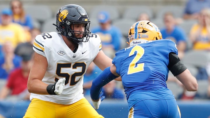 Offensive tackle Nick Morrow (52) started 16 games for Cal Offensive tackle Nick Morrow (52) started 16 games for Cal
