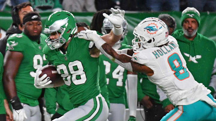 Oct 22, 2023; Philadelphia, Pennsylvania, USA; Philadelphia Eagles tight end Dallas Goedert (88) is pushed out of bounds by Miami Dolphins safety Jevon Holland (8) during the first quarter at Lincoln Financial Field. Oct 22, 2023; Philadelphia, Pennsylvania, USA; Philadelphia Eagles tight end Dallas Goedert (88) is pushed out of bounds by Miami Dolphins safety Jevon Holland (8) during the first quarter at Lincoln Financial Field.