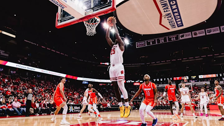 Wisconsin Badgers vs. Texas-Rio Grand Valley
