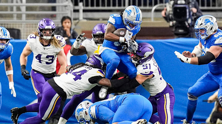 The Lions are looking to bounce back against the Commanders in Week 10.