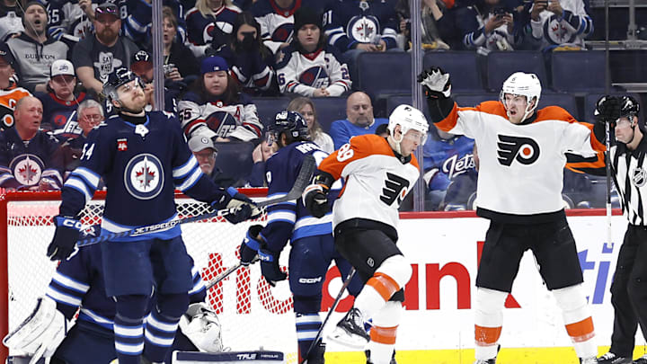 Cam Atkinson broke his 26-game goalless drought in a big way against the Jets.