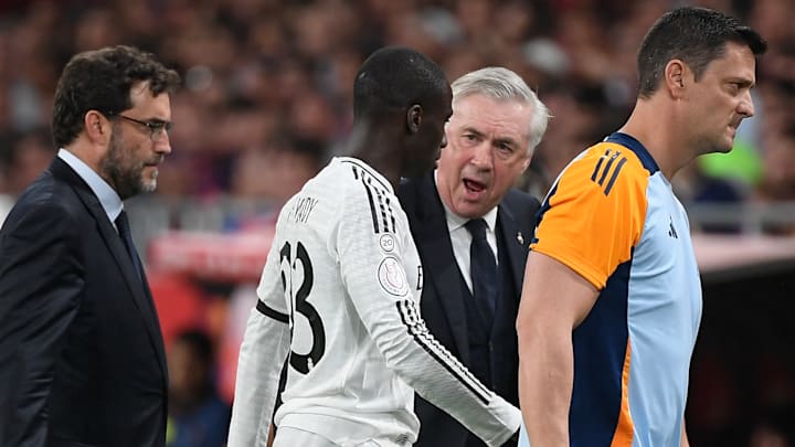 Mendy disputou apenas 14 jogos em 2025