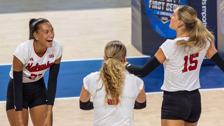 Nebraska outside hitter Harper Murray (far left) had a team-high 14 kills vs. Arizona on Saturday.