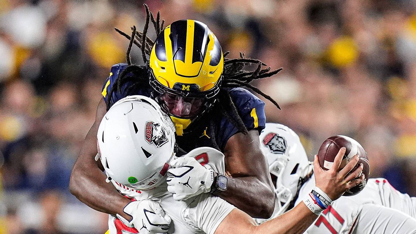 Michigan Crashes SEC Race for Coveted LB With Surprise Offic