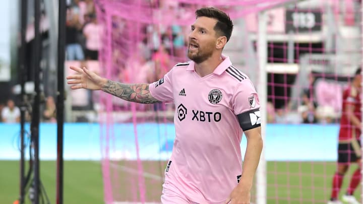 Lionel Messi estava fora de combate há longo prazo