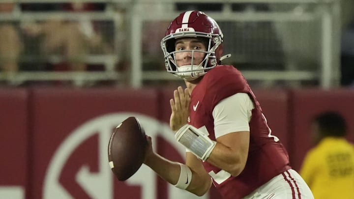 Sep 6, 2025; Tuscaloosa, Alabama, USA;  Alabama quarterback Ty Simpson (15) looks to pass against UL Monroe at Saban Field at Bryant-Denny Stadium. 