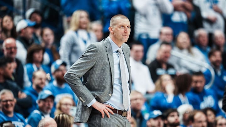 Kentucky Wildcats head coach Mark Pope looks on during the game against the Missouri Tigers