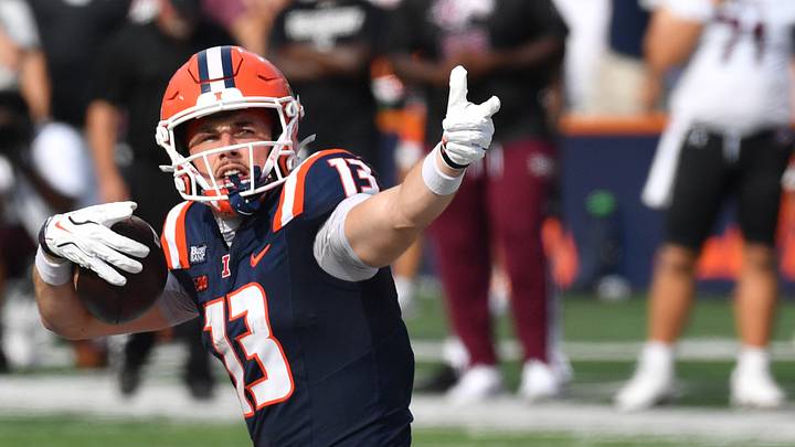 Sep 19, 2026; Champaign, Illinois, USA; Illinois Fighting Illini wide receiver Hudson Clement (13) poses after getting first down during the second half against the Southern Illinois Salukis at Gies Memorial Stadium. Mandatory Credit: Ron Johnson-Imagn Images Sep 19, 2026; Champaign, Illinois, USA; Illinois Fighting Illini wide receiver Hudson Clement (13) poses after getting first down during the second half against the Southern Illinois Salukis at Gies Memorial Stadium. Mandatory Credit: Ron Johnson-Imagn Images