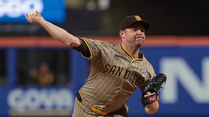 Sep 16, 2025; New York City, New York, USA; San Diego Padres starting pitcher Michael King (34) delivers a pitch during the second inning against the New York Mets at Citi Field. Mandatory Credit: Vincent Carchietta-Imagn Images Sep 16, 2025; New York City, New York, USA; San Diego Padres starting pitcher Michael King (34) delivers a pitch during the second inning against the New York Mets at Citi Field. Mandatory Credit: Vincent Carchietta-Imagn Images