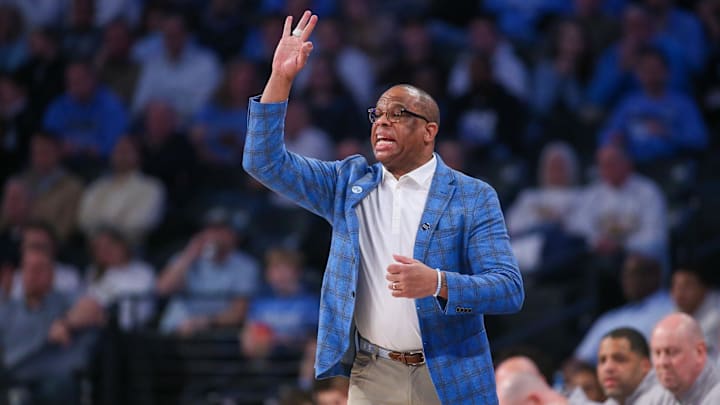 Jan 30, 2024; Atlanta, Georgia, USA; North Carolina Tar Heels head coach Hubert Davis calls a play against the Georgia Tech Yellow Jackets in the first half at McCamish Pavilion. Mandatory Credit: Brett Davis-USA TODAY Sports
