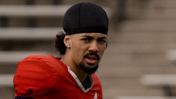 UTEP sophomore quarterback Malachi Nelson (7) watches his teammates warm up during spring practice at the Sun Bowl in El Paso, Texas, on Friday, April 4, 2025.