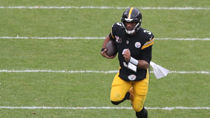 Future Hall of Fame quarterback Russell Wilson sprints off to his new home near the Meadowlands.