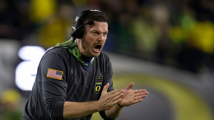 Oregon head coach Dan Lanning yells to his team as the No. 6 Oregon Ducks host the No. 24 Washington Huskies Saturday, Nov. 12, 2022, at Autzen Stadium in Eugene, Ore.
Ncaa Football Oregon Washington Football Washington At Oregon Oregon head coach Dan Lanning yells to his team as the No. 6 Oregon Ducks host the No. 24 Washington Huskies Saturday, Nov. 12, 2022, at Autzen Stadium in Eugene, Ore.
Ncaa Football Oregon Washington Football Washington At Oregon