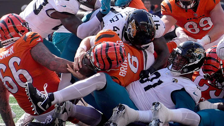 Cincinnati Bengals quarterback Jake Browning (6) makes a touchdown over the Jacksonville Jaguars at Paycor Stadium on Sunday, September 14, 2025. The Bengals are 2-0.