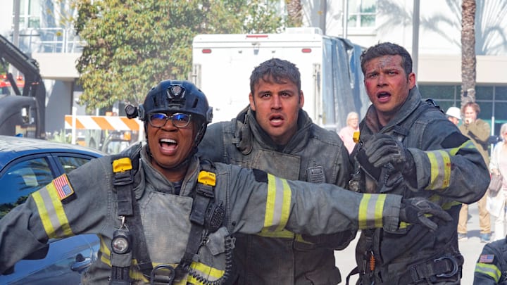 9-1-1: L-R: Aisha Hinds, Ryan Guzman and Oliver Stark in the “Pay it Forward” season finale episode of 9-1-1 airing Monday, May 15 (8:00-9:01 PM ET/PT) on FOX. © 2022 FOX MEDIA LLC. CR: Jack Zeman/ FOX.