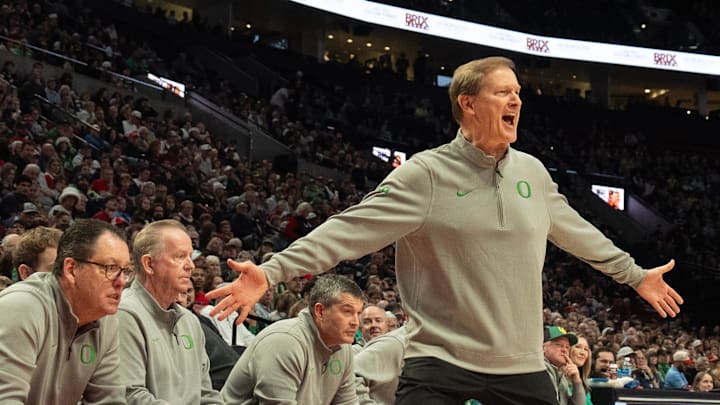 Oregon coach Dana Altman 